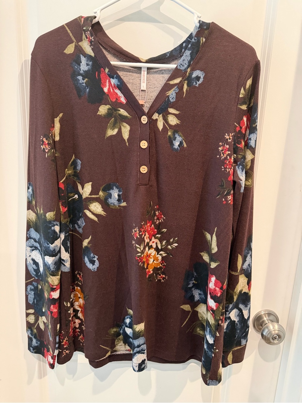 Bishuige Floral Henley Long Sleeve Top Size Large